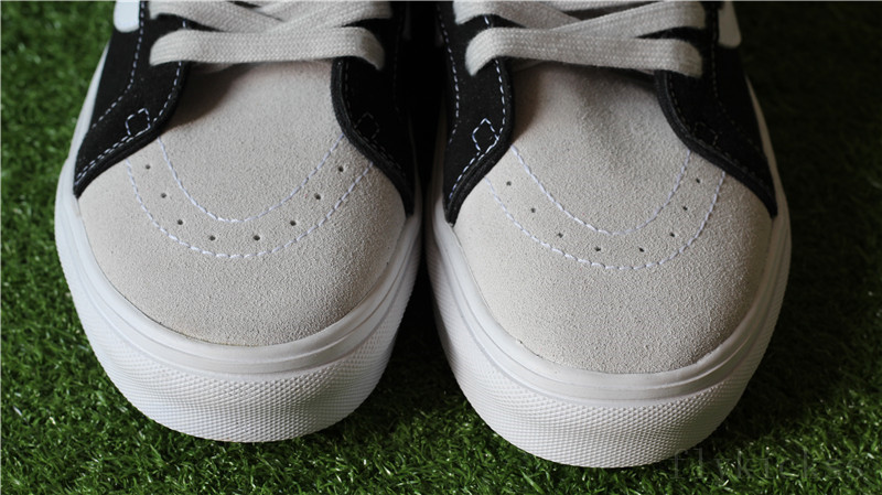 Vans Off The World Black White